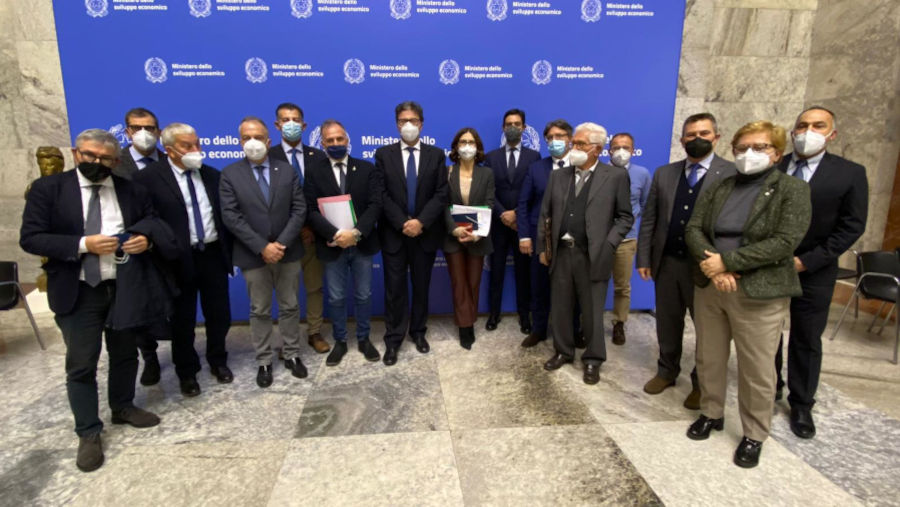 Scopri di più sull'articolo Federbalneari Italia: Bene l’accordo di categoria e importante contributo di Federbalneari Italia al tavolo di Governo