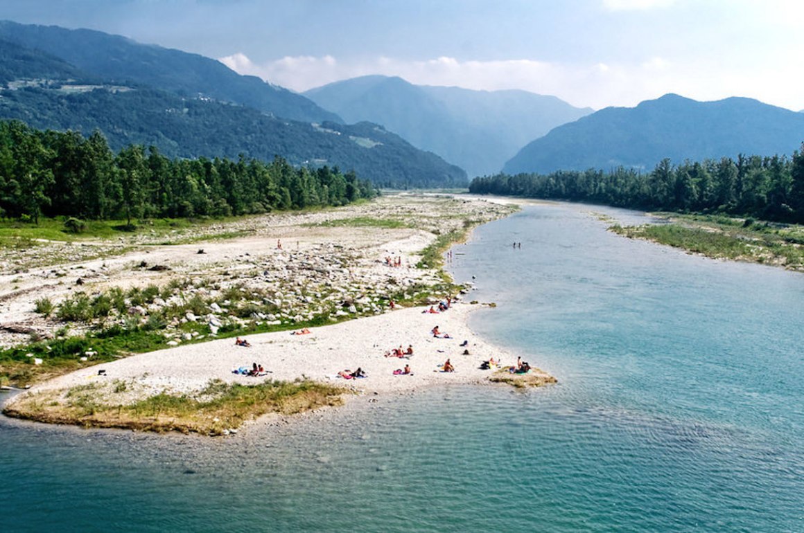 Al momento stai visualizzando CONCESSIONI, FEDERBALNEARI ITALIA SCRIVE AL PREMIER: LA MAPPATURA DEL GOVERNO NON TIENE CONTO DI LAGHI E FIUMI