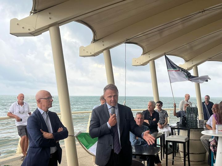Al momento stai visualizzando Balneari: Lollobrigida (Fdi), Consulta non chiara su Camere