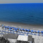 Spiagge vuote, l’allarme dell’Associazione Turistica Balneare Siciliana: “Altro che boom, in Sicilia turisti in fuga”