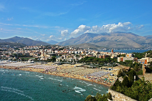Al momento stai visualizzando Gaeta, al via i nuovi bandi per le concessioni balneari: premiati investimenti su città e lavoratori