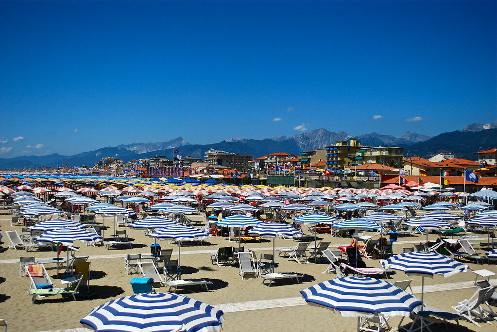 Al momento stai visualizzando Taormina e Maddalena guidano la rivolta alla Bolkestein, firmano anche Fiore, Galloni e il Cons. Reg. Lugini