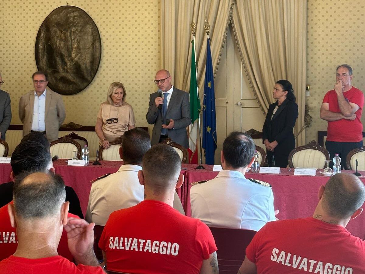 Al momento stai visualizzando “Io Salvo”: in Prefettura gli attestati ai detenuti, vincono istituzioni e imprenditoria