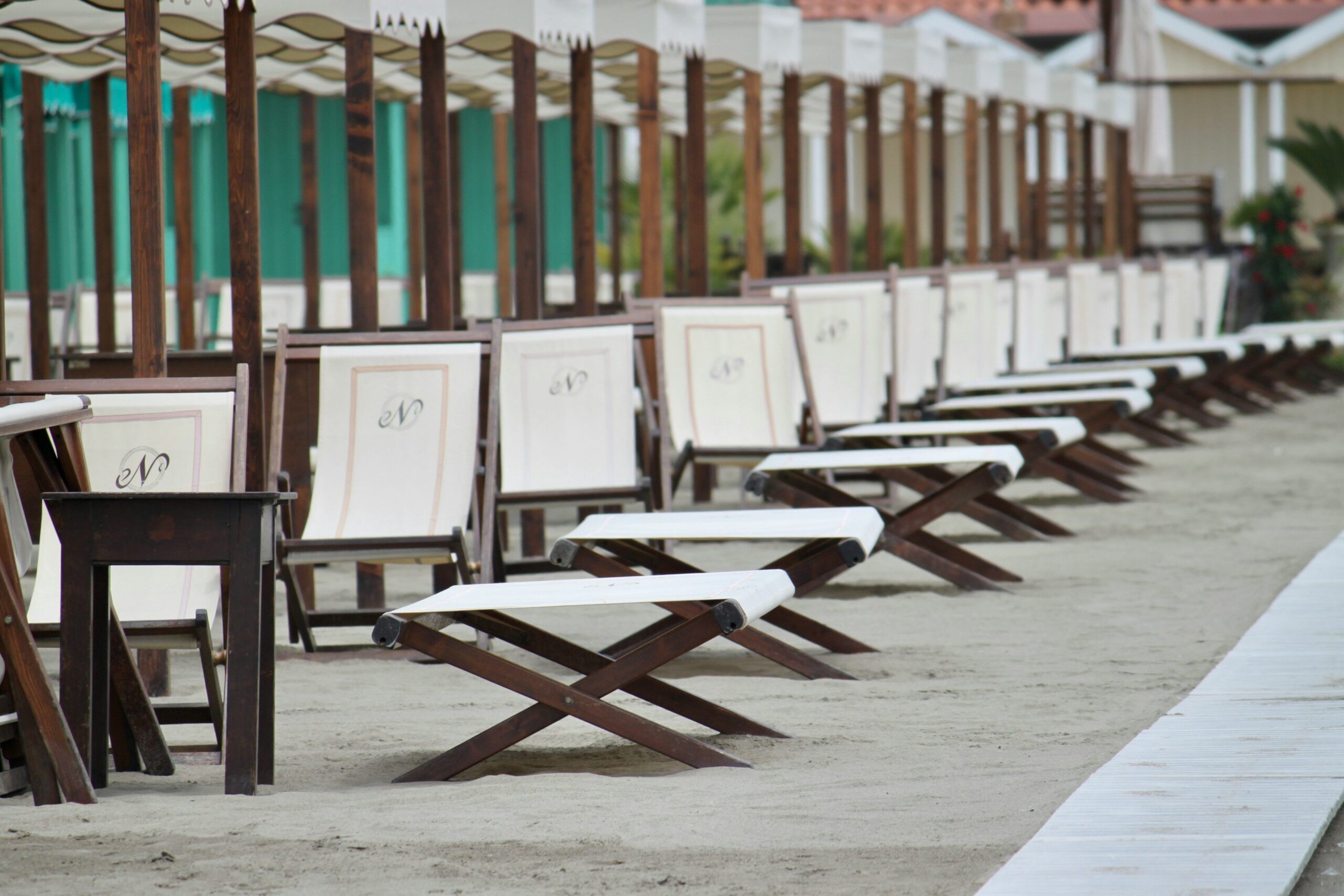 Al momento stai visualizzando Concessioni balneari, Forte dei Marmi premia gli stabilimenti storici: più punti a chi garantisce continuità gestionale